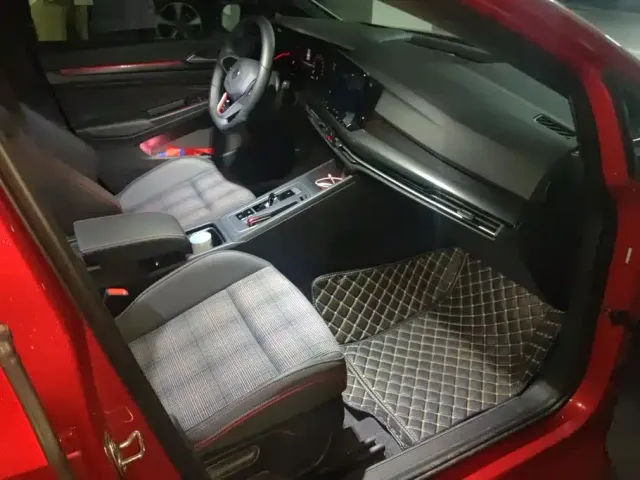 Volkswagen Golf GTI 2021 380TSI DSG GTI — Фото автомобиля 8