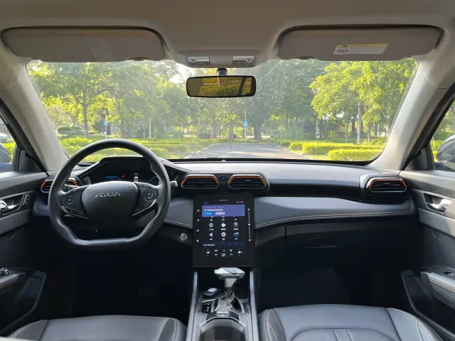 Dongfeng Yixuan — Фото автомобиля 5