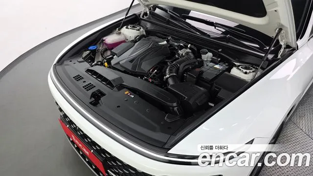 Hyundai Grandeur GN7 — Фото автомобиля 6