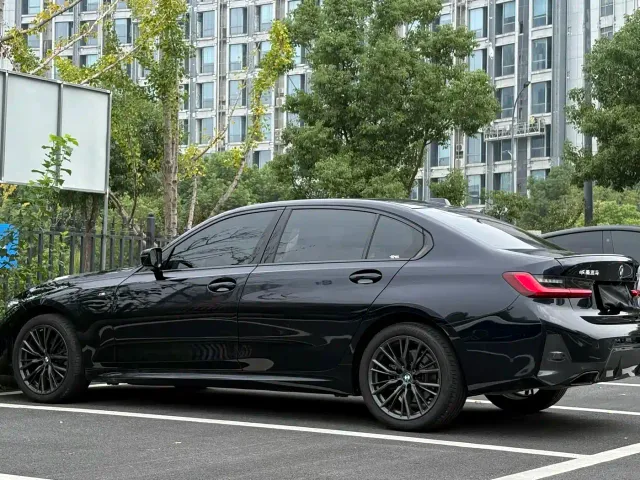 BMW 3 Series — Фото автомобиля 7
