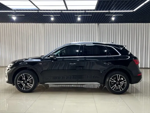 Audi Q5L — Фото автомобиля 3