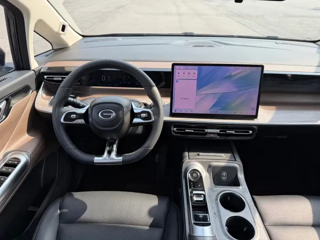 GAC Trumpchi E8 — Фото автомобиля 9