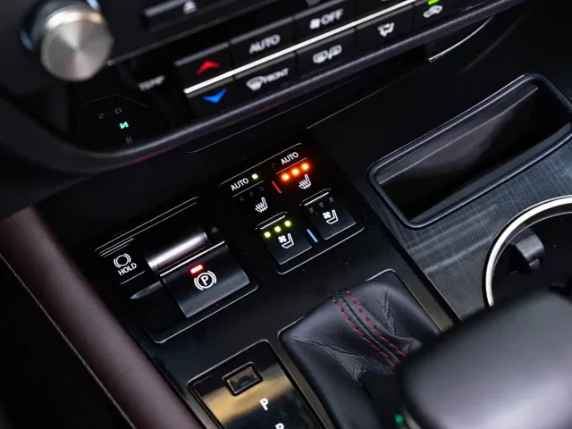 Lexus RX — Фото автомобиля 19