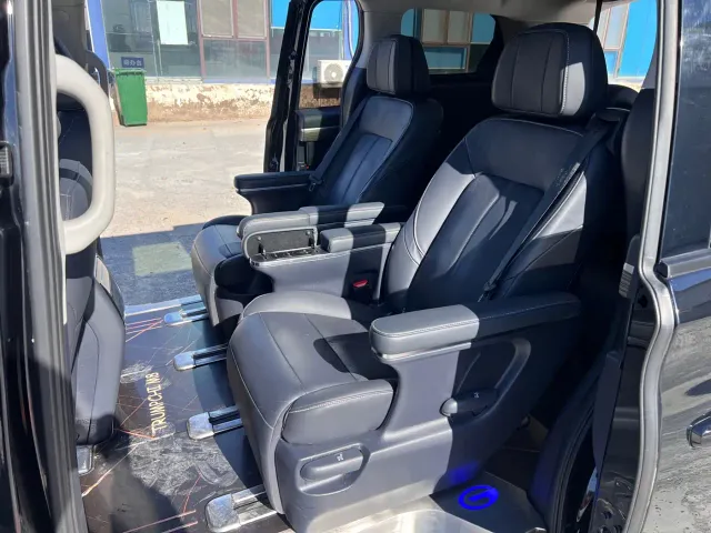 GAC Trumpchi M8 — Фото автомобиля 16
