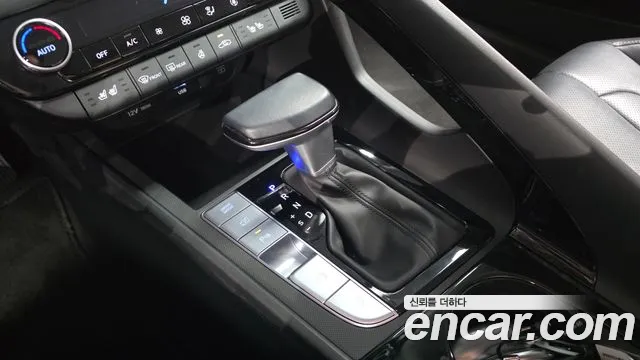 Hyundai Avante CN7 — Фото автомобиля 12