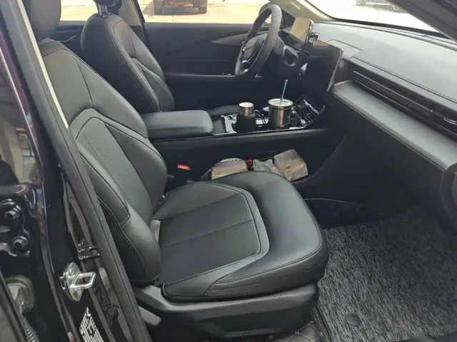 Wuling Starlight — Фото автомобиля 8