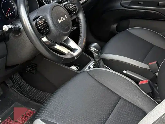 Kia KX1 — Фото автомобиля 5