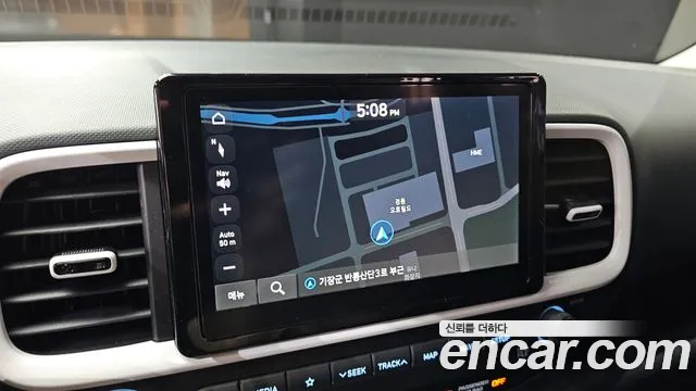 Hyundai Venue — Фото автомобиля 20