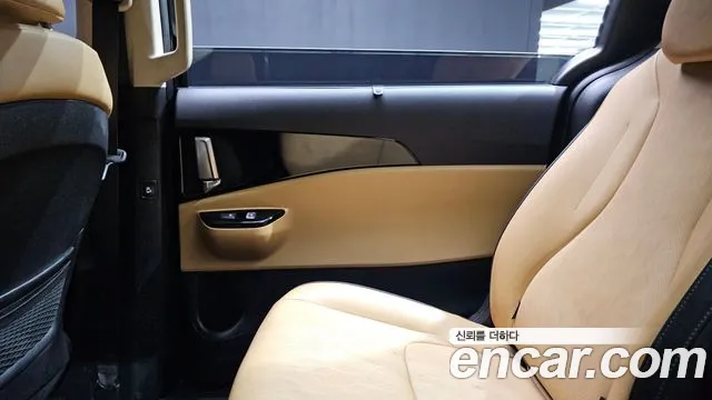 Kia Carnival Generation 4 — Фото автомобиля 14