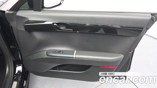 Hyundai Grandeur GN7 — Фото автомобиля 12