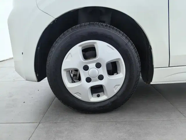 Roewe Clever — Фото автомобиля 17