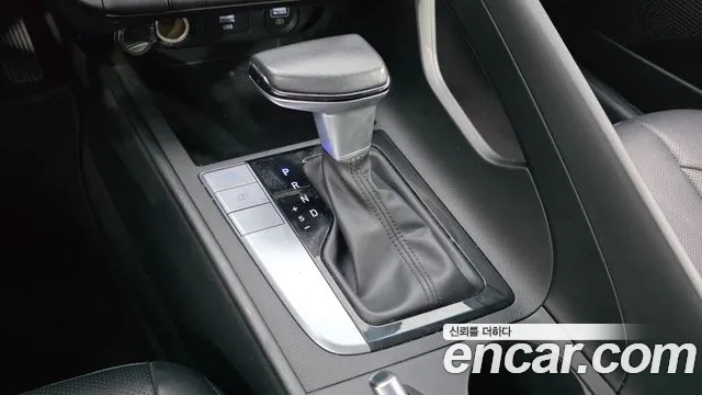 Hyundai Avante CN7 — Фото автомобиля 9