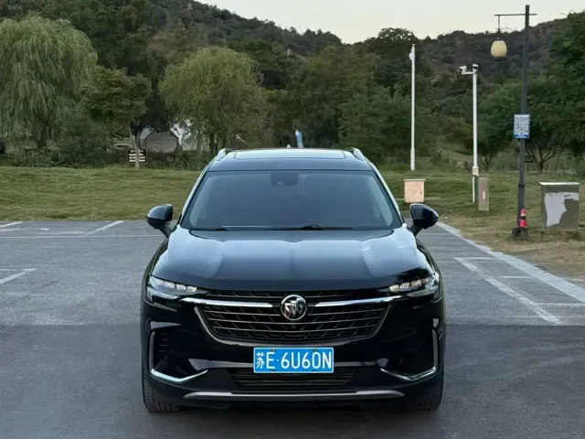 Buick Envision Plus — Фото автомобиля 2