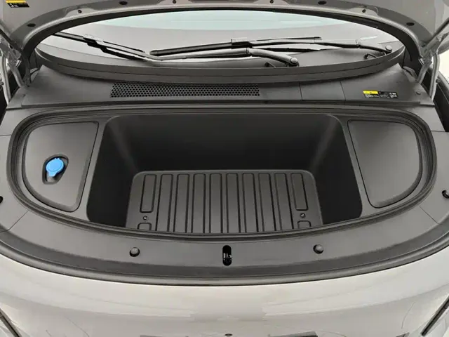 Li Auto i6 — Фото автомобиля 10