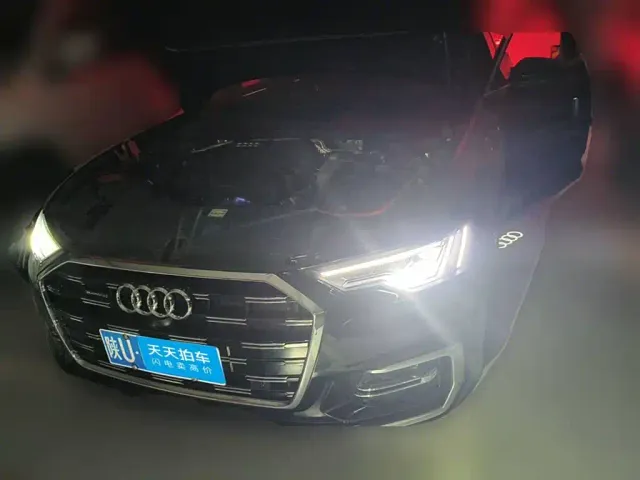 Фотография автомобиля — Audi A6L