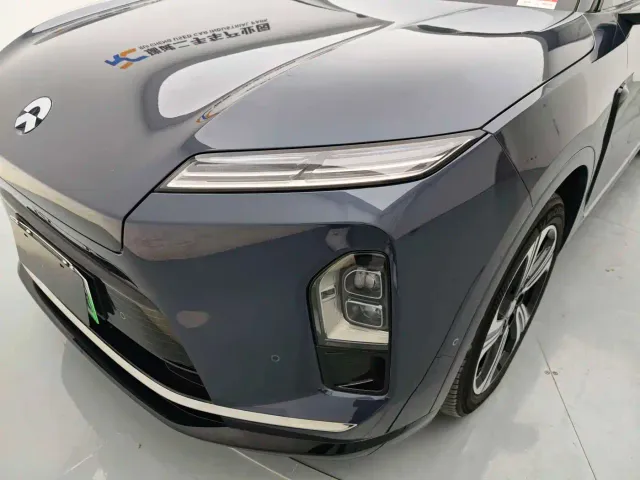 Nio ES8 — Фото автомобиля 30
