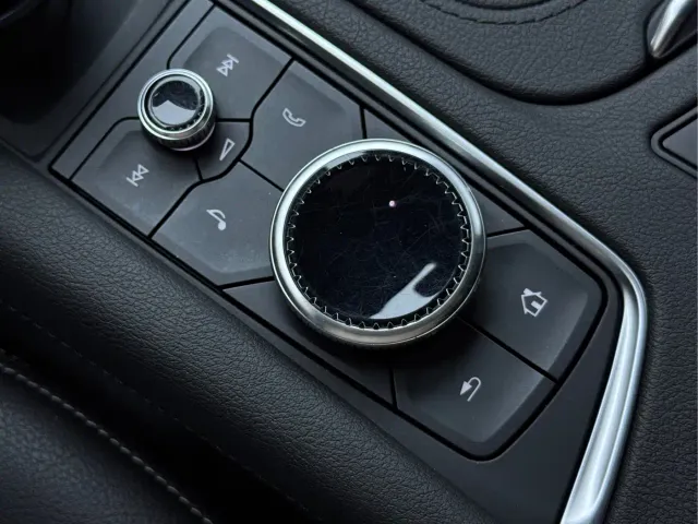 Cadillac XT5 — Фото автомобиля 10