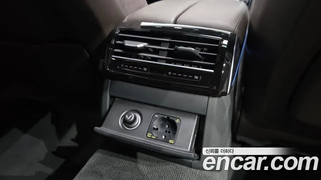 Audi A8 55 TFSI quattro Premium LWB — Фото автомобиля 24