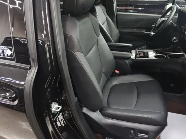 Toyota Granvia — Фото автомобиля 24