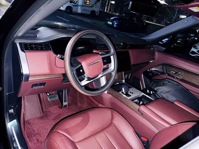 Land Rover Range Rover — Фото автомобиля 2