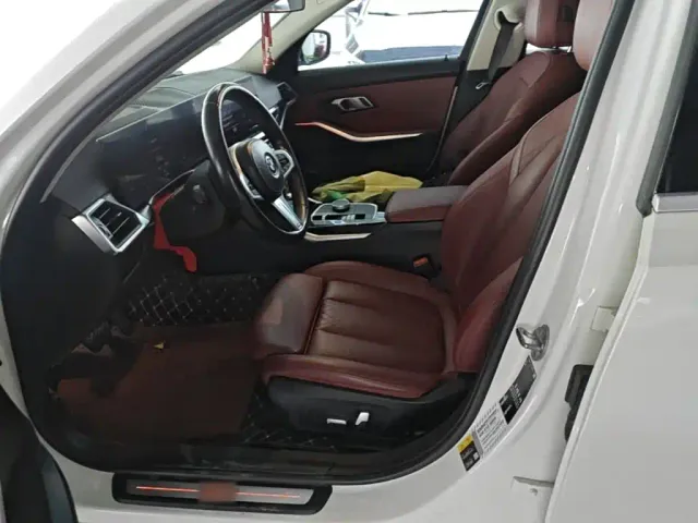 BMW i3 — Фото автомобиля 14