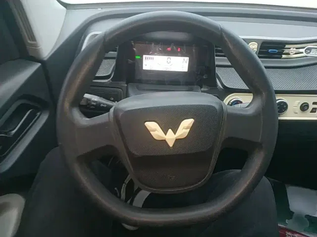 Wuling Hongguang Mini EV — Фото автомобиля 10