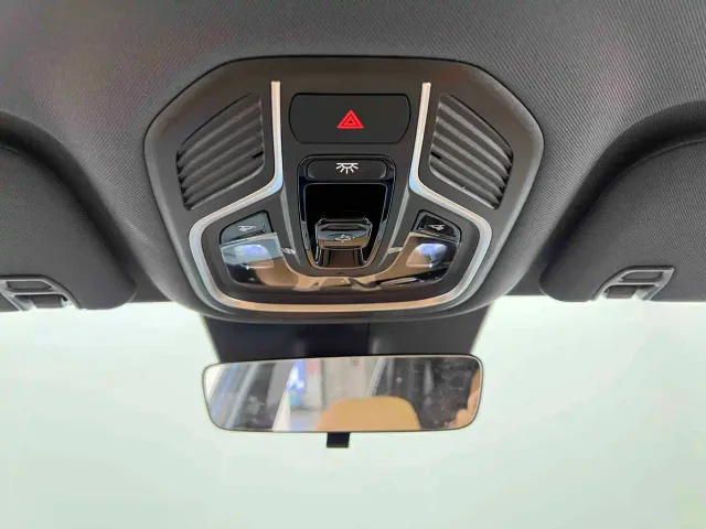 Geely Galaxy Starship 7 EM-i — Фото автомобиля 29