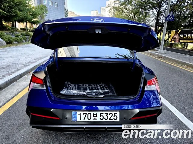 Hyundai Avante CN7 — Фото автомобиля 9