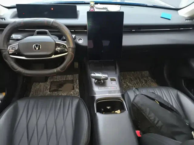 Changan Lamore — Фото автомобиля 12
