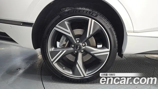 Genesis GV80 2.5T Бензин AWD — Фото автомобиля 4