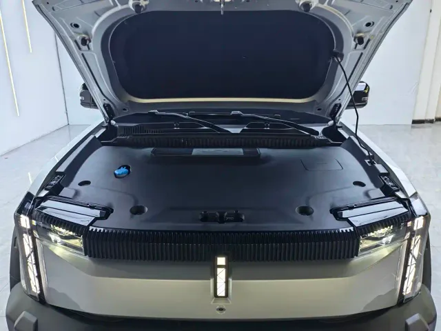 iCAR 03 — Фото автомобиля 10