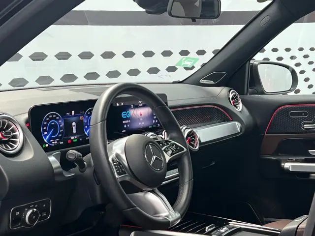 Mercedes-Benz EQB — Фото автомобиля 6