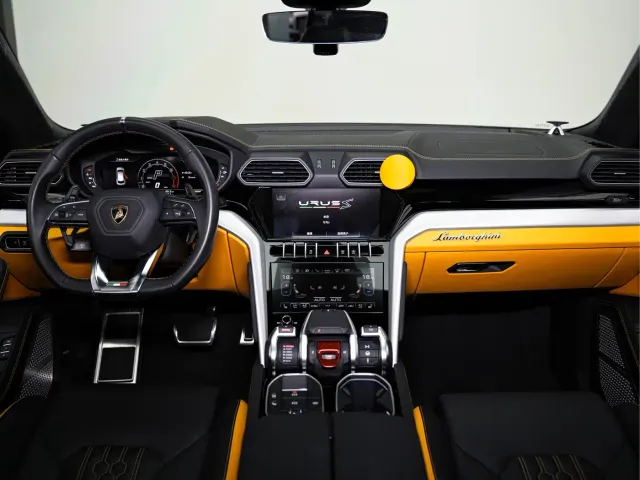 Lamborghini Urus — Фото автомобиля 20