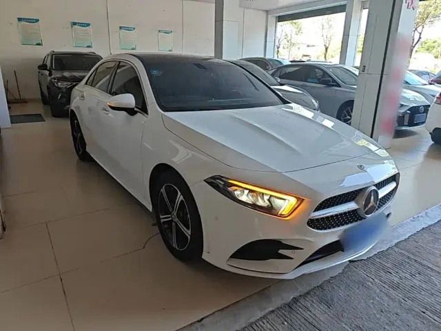Mercedes-Benz A-Class — Фото автомобиля 3
