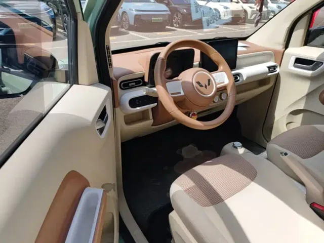 Wuling Hongguang Mini EV — Фото автомобиля 15