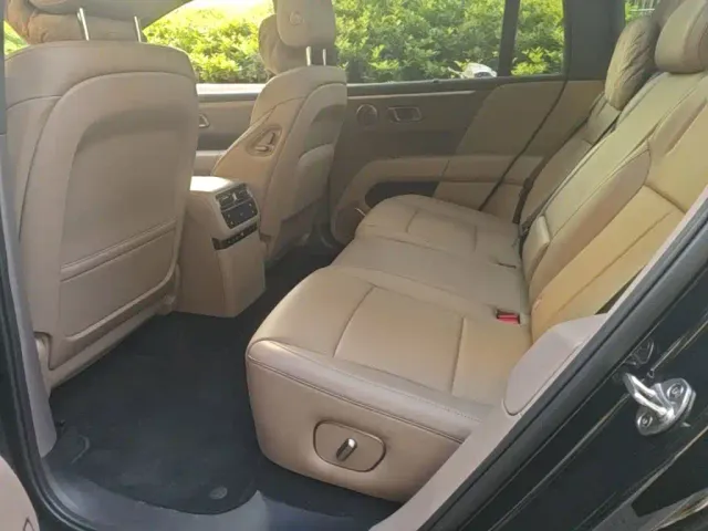 Li Auto i6 — Фото автомобиля 16