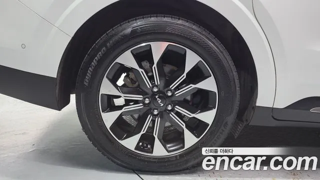 Kia Canival Carnival 4 поколение Дизель 9 мест Signature — Фото автомобиля 4