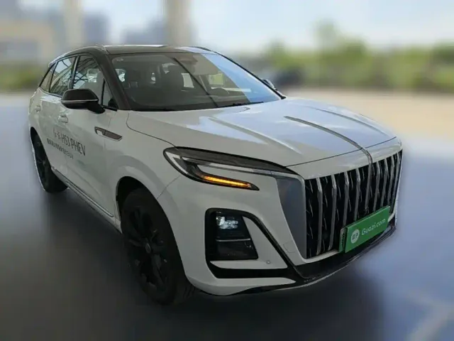 Hongqi HS3 PHEV — Фото автомобиля 5