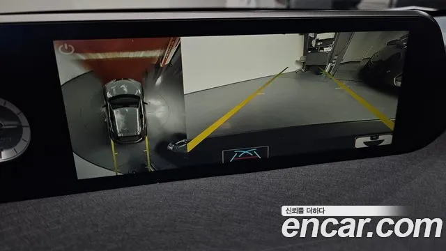 Lexus UX300e — Фото автомобиля 21