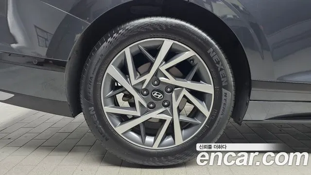 Hyundai Grandeur GN7 — Фото автомобиля 5