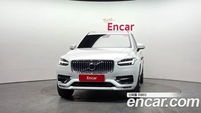 Вольво XC90 — Фото автомобиля 3
