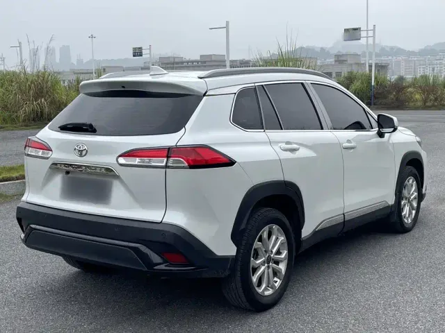 Toyota Frontlander — Фото автомобиля 13