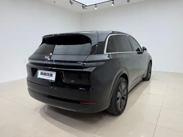 Li Auto L7 — Фото автомобиля 4