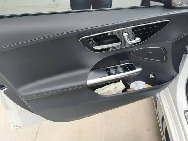 Mercedes-Benz C-Class — Фото автомобиля 7