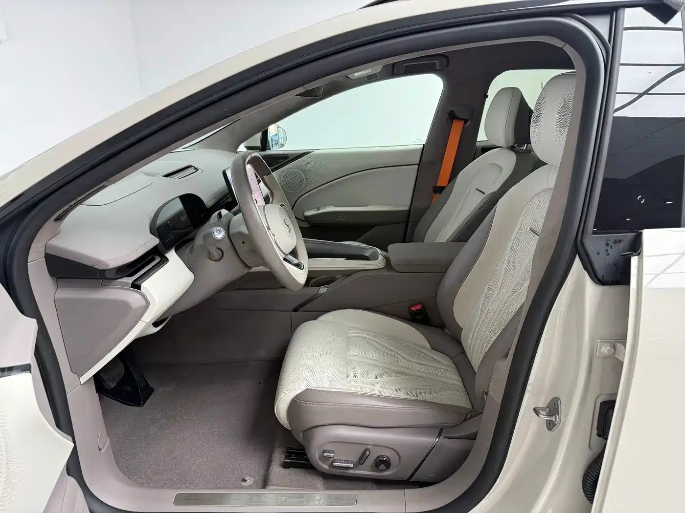 ZEEKR Zeekr 007GT 2025 AWD Smart Drive 75kWh — Фото автомобиля 18