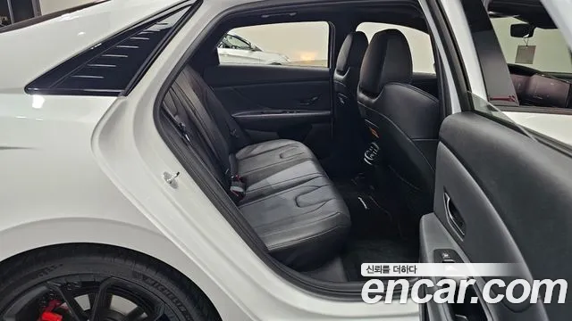 Hyundai Avante CN7 — Фото автомобиля 10