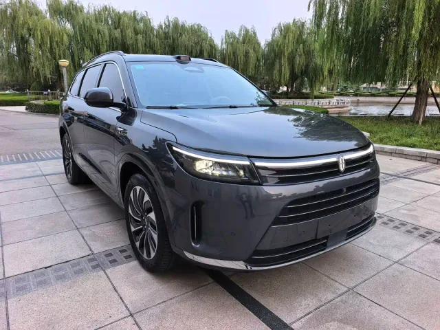 Aito M7 — Фото автомобиля 2