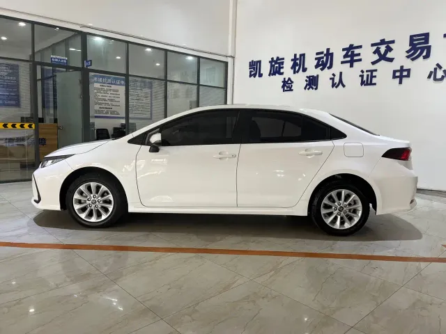 Toyota Corolla — Фото автомобиля 7