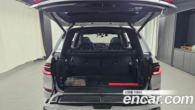 BMW X7 G07 — Фото автомобиля 24