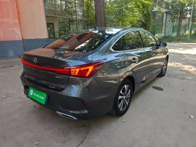 Changan Eado — Фото автомобиля 6